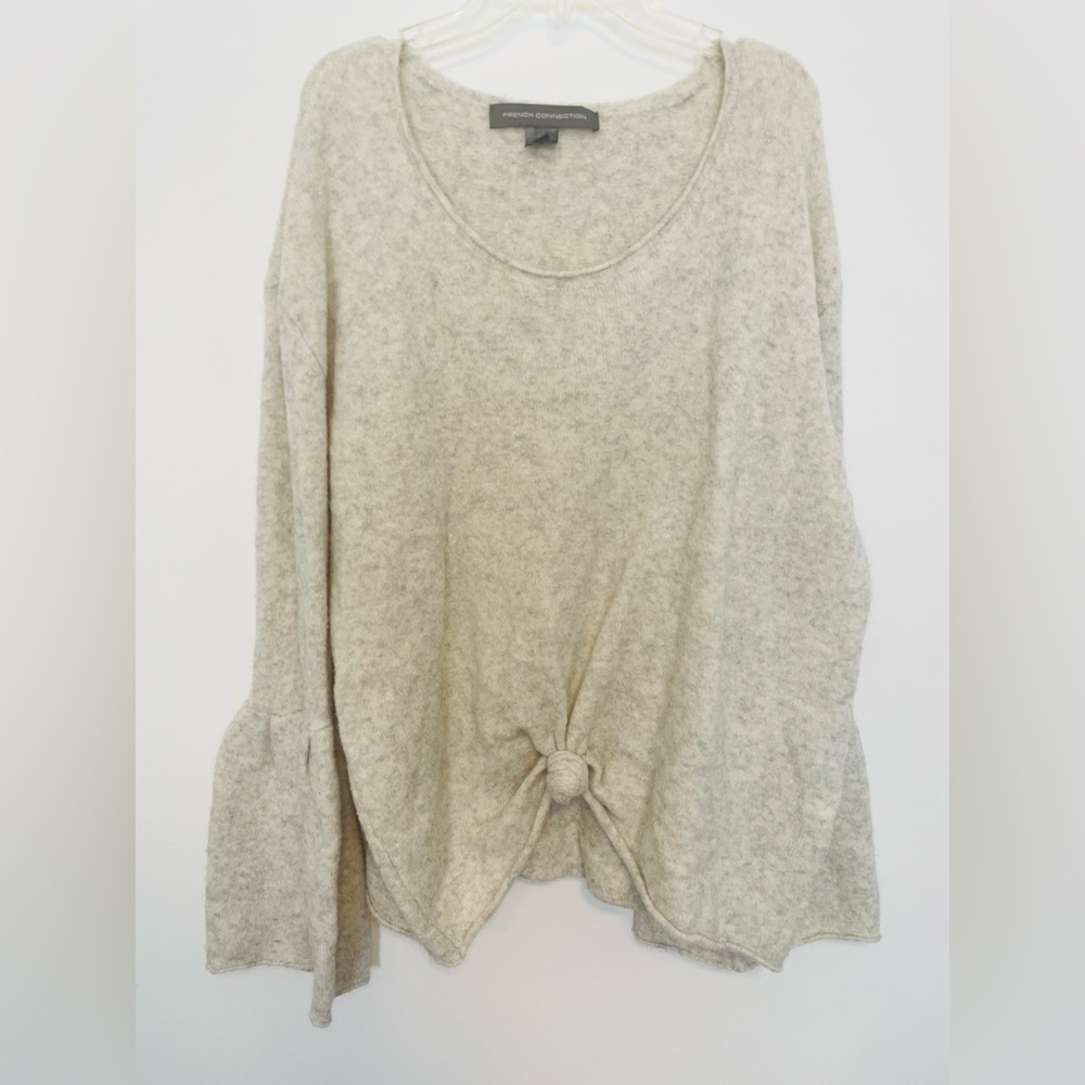 🎉2/$15 French Connection Sweater Large